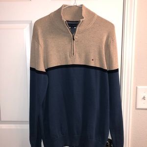 Tommy Hilfiger men’s (L) Quarter-zip pullover